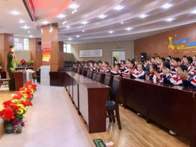 这场国防教育主题宣讲活动别开生面!